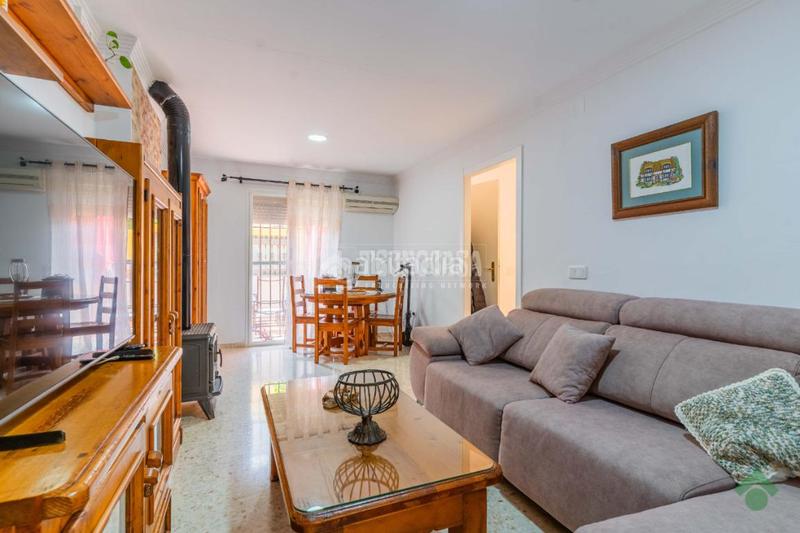 Foto c6081c16-d9fd-4734-a223-abd2e941c546. Casa pareada casa en venta en Las Canteras Puerto Real