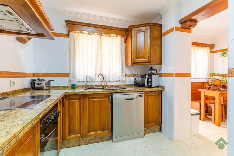 Foto c861a4c0-0554-42b2-9399-b952fd1cdf7a. Casa pareada casa en venta en Las Canteras Puerto Real