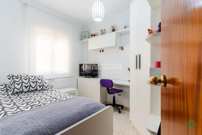 Foto f7c58c4b-d2a2-4793-a095-fd1a3cfce889. Casa pareada casa en venta en Las Canteras Puerto Real