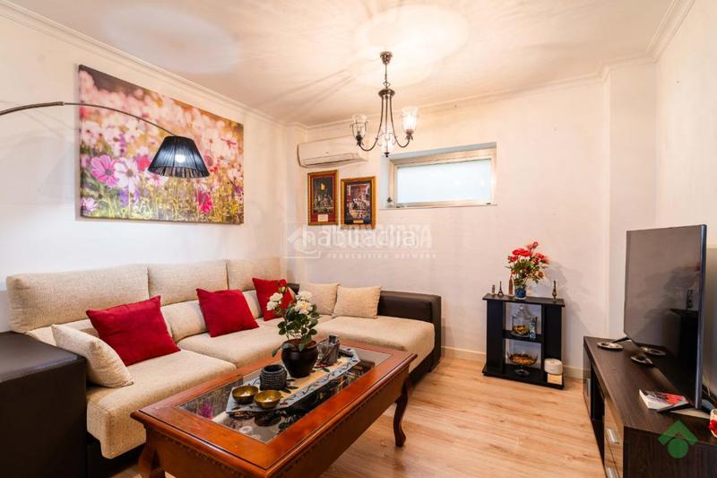 Foto 98d3b118-fd6d-4a93-b8ad-541411dd41e3. Casa aparellada a Centro Puerto Real