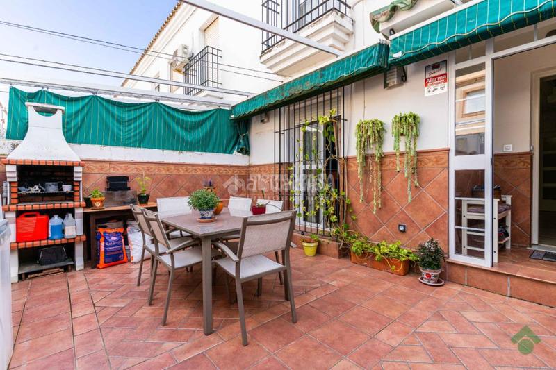 Foto a01e4cfc-f7a7-41f1-b10f-1b0c6e67321a. Casa aparellada a Centro Puerto Real