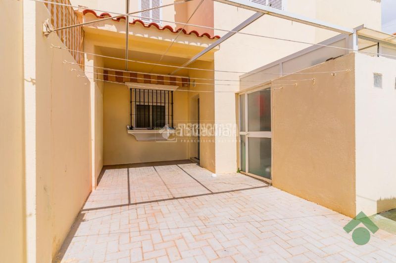 Foto 54ba01d9-eed4-4c4f-a1fd-55bf871f6233. Casa a Las Canteras Puerto Real