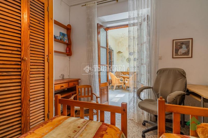 Foto 0c34999f-ddce-495e-921f-d35fe1699b04. Casa aparellada a Centro Puerto Real