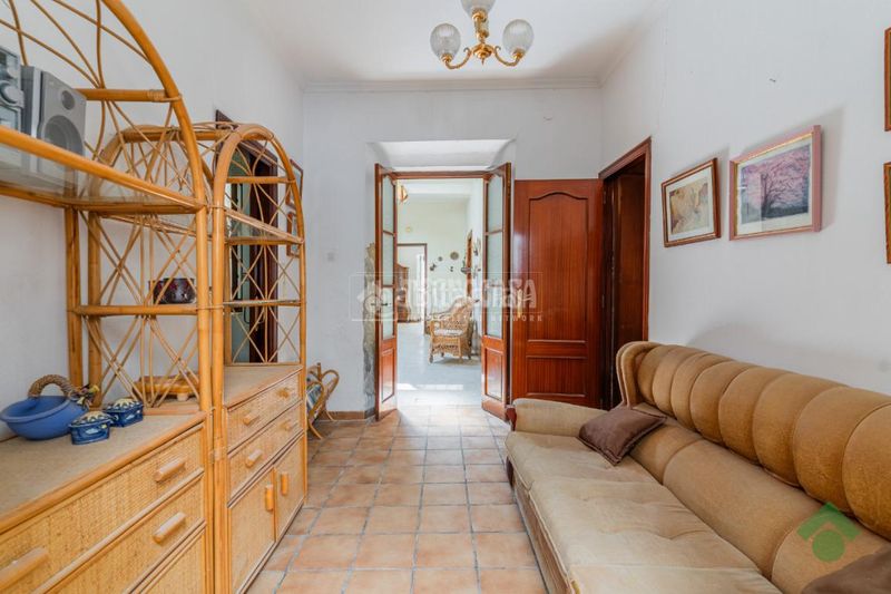 Foto 7cd05d07-7c57-4421-b242-92d60f467cee. Casa aparellada a Centro Puerto Real