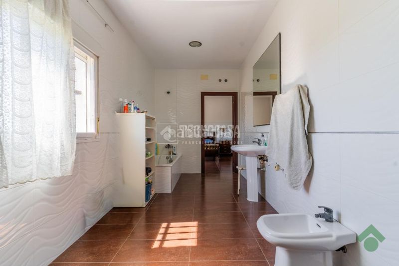 Foto 0d200a24-4243-4b1a-badd-3c4e67cd076a. Masia amb aparcament piscina a Las Canteras Puerto Real
