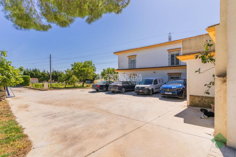Foto b30a3a6d-c573-46ba-948e-0ee537d5803b. Masia amb aparcament piscina a Las Canteras Puerto Real
