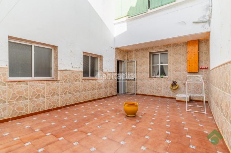 Foto 0e47ae6e-2a51-4af2-9654-7d6b1d396279. Casa a Centro Puerto Real
