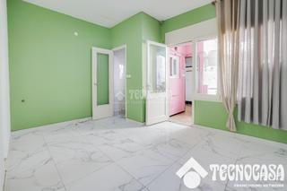 Casa aparellada  C. mare de déu de las angustias. Casa en venta en terrassa