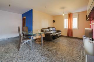 Pis  Carrer de sant cosme. Piso en venta en terrassa