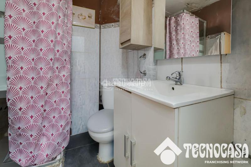 Foto e406eb6a-8582-4b4d-b143-b54710c6a4f6. Piso  en venta en Ca n'Anglada Terrassa