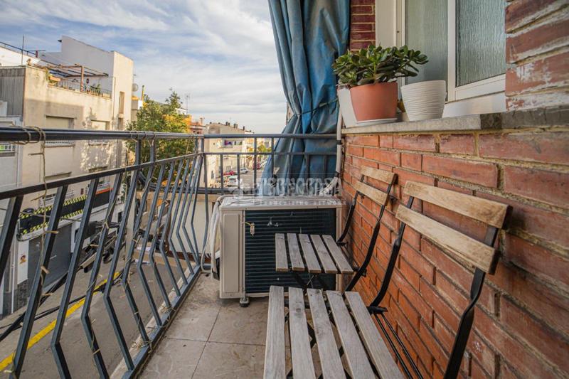 Foto 0cdecc7f-113f-4375-8356-f6599abb0c19. Flat with heating in Ca n'Anglada Terrassa