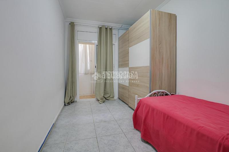 Foto 6d3f2a95-ffed-4198-a31a-53de81b12c5c. Flat with heating in Ca n'Anglada Terrassa