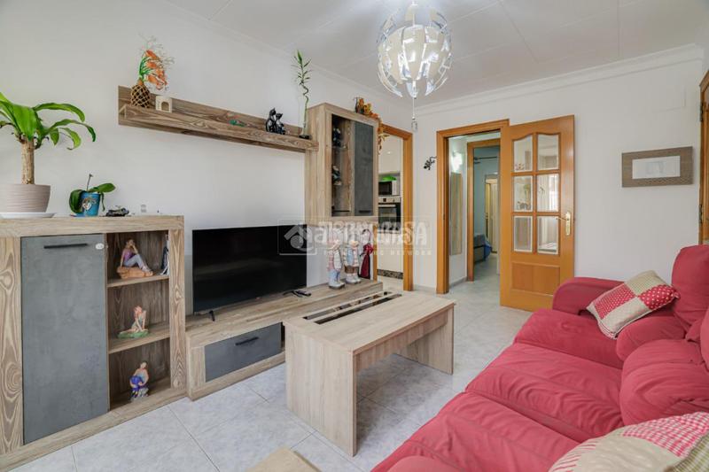 Foto db24af13-efee-4639-863c-6e0e9f915fef. Flat with heating in Ca n'Anglada Terrassa