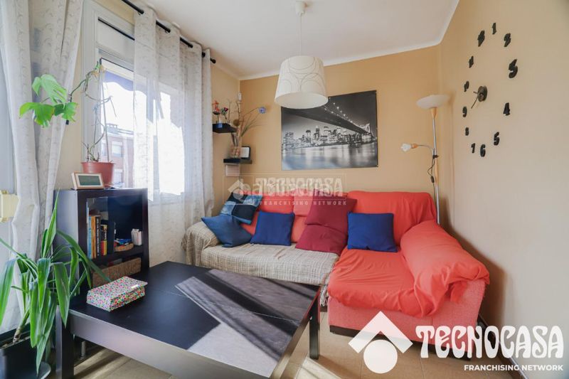 Foto 143217b2-47ff-4500-bde0-297ce7845b9f. Pis a Ca n'Anglada Terrassa