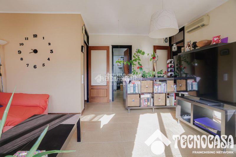 Foto 2f311d32-4000-440c-9a91-ffdc6391470e. Pis a Ca n'Anglada Terrassa