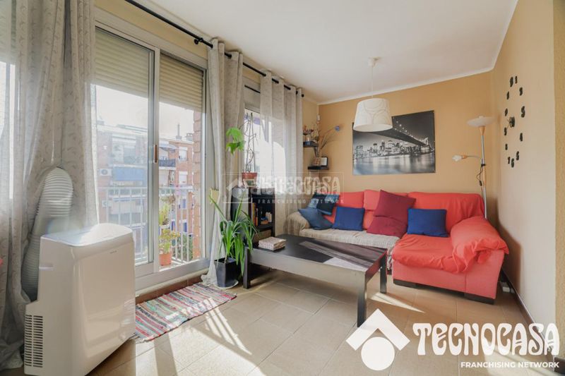 Foto 98a1b924-c596-47e4-8f39-725fff4819b9. Pis a Ca n'Anglada Terrassa