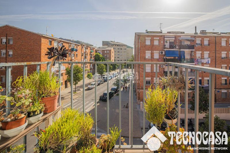 Foto e852d7cd-ede2-4898-ac85-cfa1d96c53c0. Pis a Ca n'Anglada Terrassa