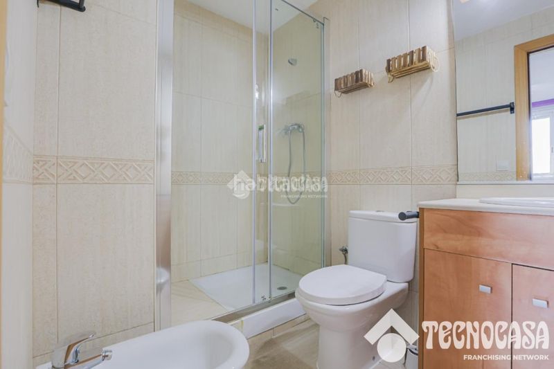 Foto 081a1625-d852-4038-8492-30eb8baaef50. Pis a Plaça Catalunya - Escola Industrial Terrassa