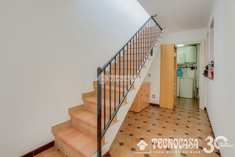 Foto 6fb9edfb-95fd-4508-8831-f619c971986b. Casa aparellada a Barri del Centre Terrassa