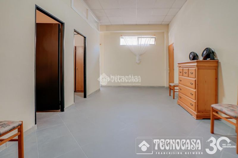 Foto fb462f9b-a70e-4c26-9985-9e1bbdad1346. Casa aparellada a Barri del Centre Terrassa