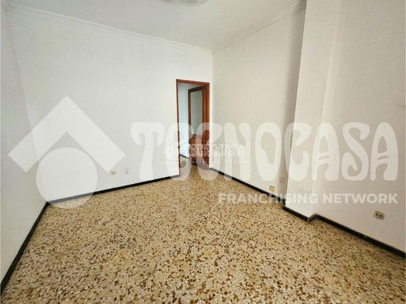 Foto 39f46ce3-8fe1-4028-ae55-10f273e847ed. Flat with parking in Schamann - Rehoyas Palmas de Gran Canaria (Las)