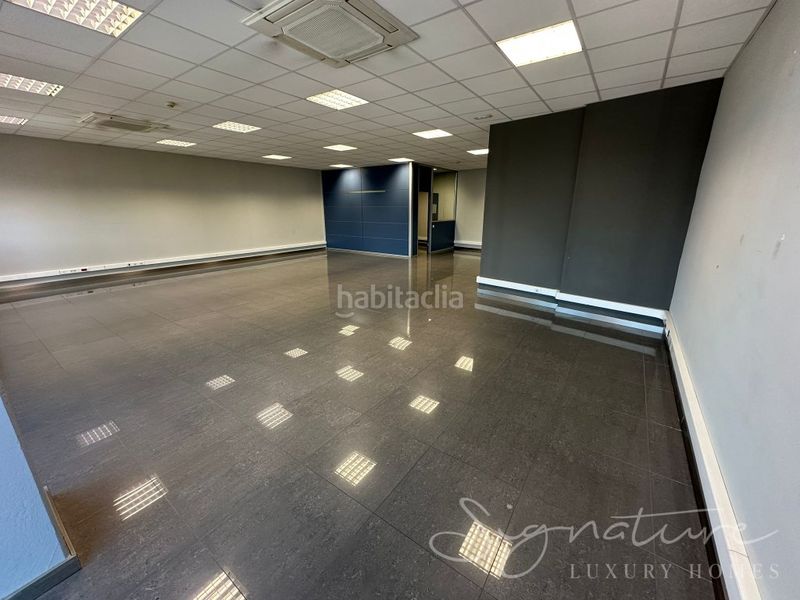 Foto db09bd9b-44cd-46b4-80bb-b396268e8434. Miete büro in Zona Nord Rubí