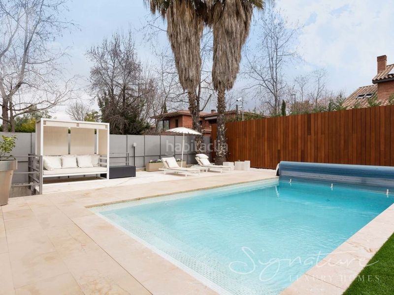 Foto bc775717-7f0a-4939-a9aa-f1e39ea49ab2. Casa amb calefacció aparcament piscina a Arxiu Sant Cugat del Vallès
