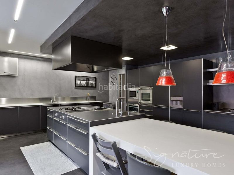 Foto dbb6e818-9da0-491d-b1ed-e86b8f8f1408. Casa amb calefacció aparcament piscina a Arxiu Sant Cugat del Vallès