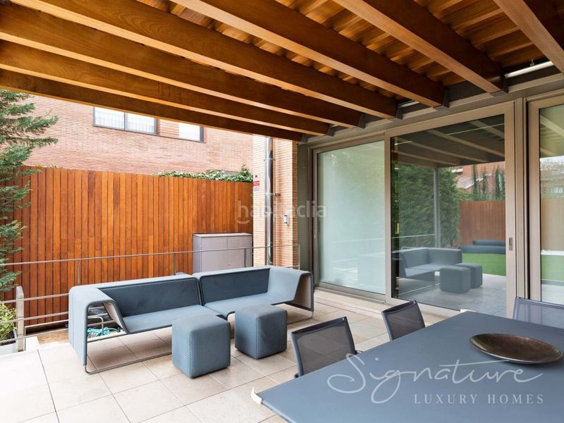 Foto f868b0cf-383d-4b14-9bb1-1924bea59eac. Casa amb calefacció aparcament piscina a Arxiu Sant Cugat del Vallès