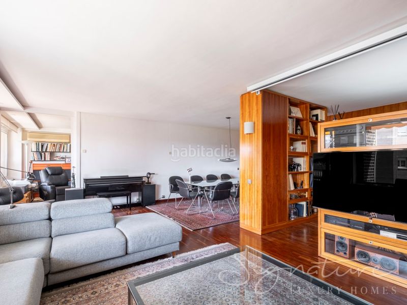 Foto fdfa10a2-0b18-4c0f-960a-e97893df1d7d. Affitto appartamento con parcheggio in Tres Torres Barcelona