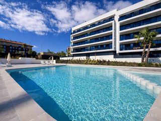 Location Appartement  Calle martorell. Luminoso piso a estrenar con terraza y zona comunitaria en abrer