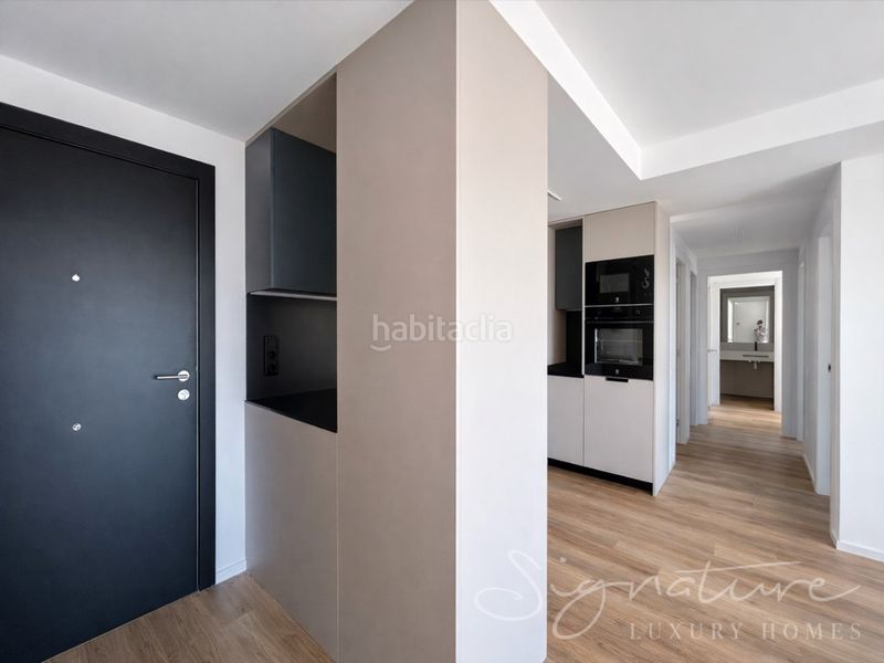 Foto b7900198-8f2a-44b7-9c7c-89bc38cd7f91. Rent flat with parking pool in Abrera