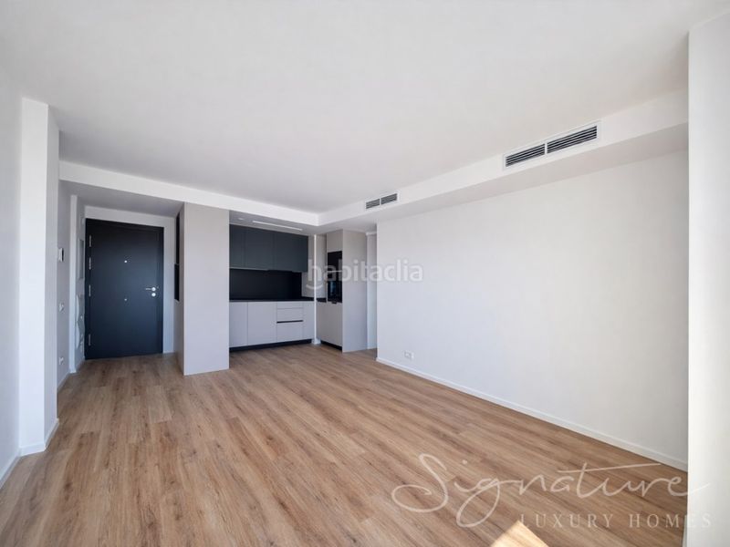 Foto c24ebbf8-bcb0-49bc-b321-df42af7c3198. Rent flat with parking pool in Abrera
