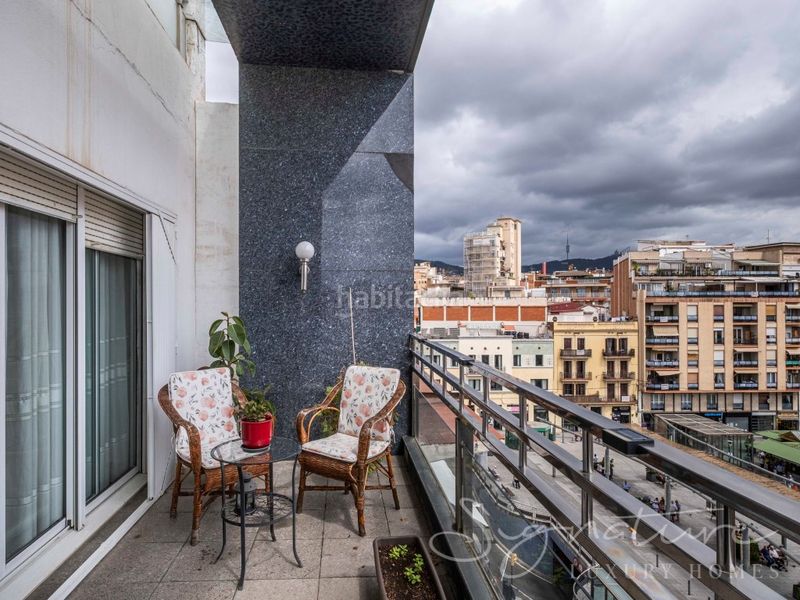 Foto 7e07d3dd-e9cc-4e61-a818-e41a871f8015. Edificio prestigioso edificio con infinitas posibilidades en el centro urbano de lhospitalet de llobregat barcelona en Hospitalet de Llobregat (L´)