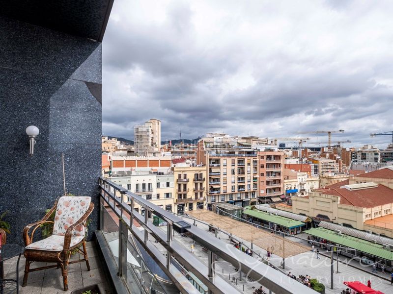 Foto 84848474-5cb1-4208-b8aa-c01b7356d07a. Edificio prestigioso edificio con infinitas posibilidades en el centro urbano de lhospitalet de llobregat barcelona en Hospitalet de Llobregat (L´)