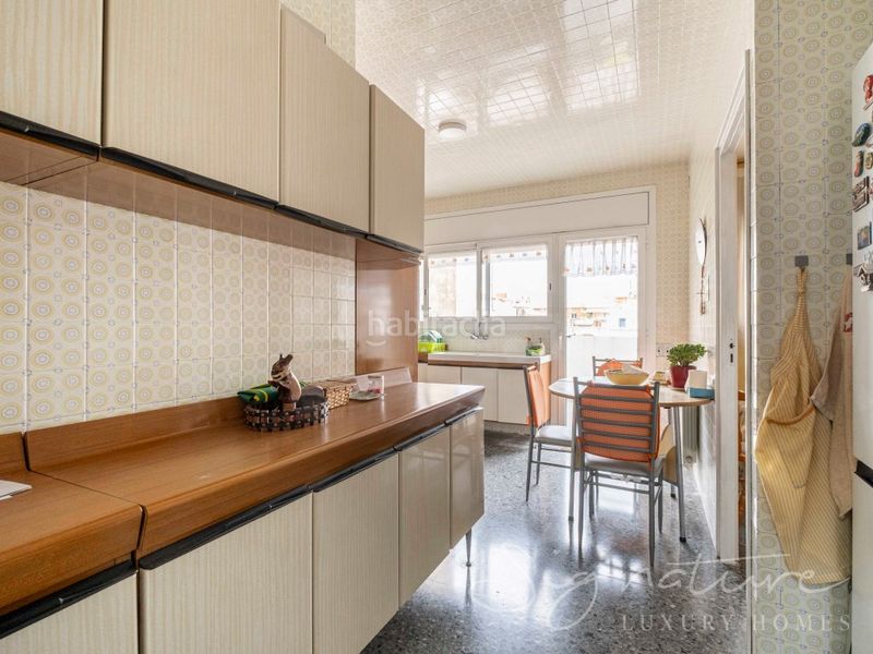 Foto edb636b0-c4d5-4fe2-bef4-cea44fa58ef0. Edificio prestigioso edificio con infinitas posibilidades en el centro urbano de lhospitalet de llobregat barcelona en Hospitalet de Llobregat (L´)