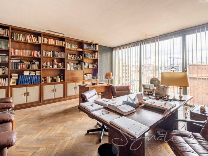 Foto fa7a4e27-fa03-4c28-990c-4f09e4c1dae9. Edificio prestigioso edificio con infinitas posibilidades en el centro urbano de lhospitalet de llobregat barcelona en Hospitalet de Llobregat (L´)