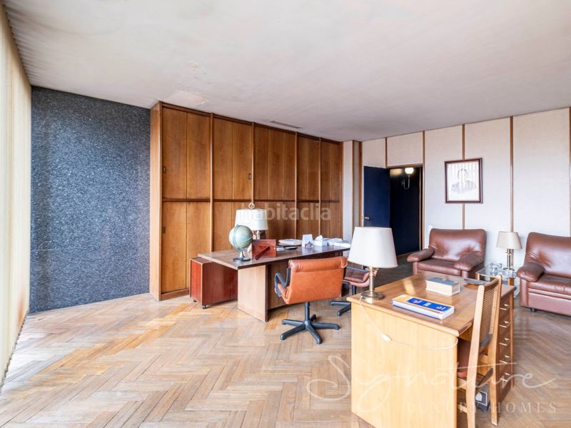 Foto fb2ee57f-ab55-493c-b41d-1128dfc3b139. Edificio prestigioso edificio con infinitas posibilidades en el centro urbano de lhospitalet de llobregat barcelona en Hospitalet de Llobregat (L´)