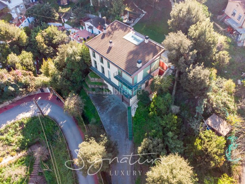 Foto 04e6b7cc-2d7c-40c6-a452-0f91c9866b8f. Casa amb aparcament a Vallvidrera - Tibidabo - Les Planes Barcelona