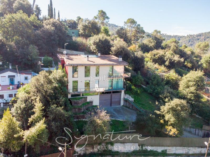 Foto 4d9e0cfc-f550-4fcb-a543-9a8a92262c8d. Casa amb aparcament a Vallvidrera - Tibidabo - Les Planes Barcelona