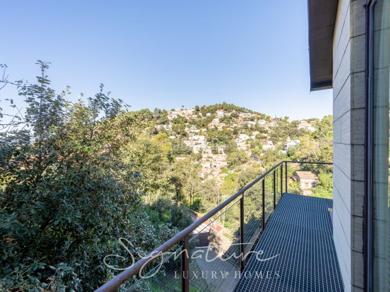 Foto a5696f2d-3bac-49bc-878d-8c4a0c131ffe. Casa amb aparcament a Vallvidrera - Tibidabo - Les Planes Barcelona