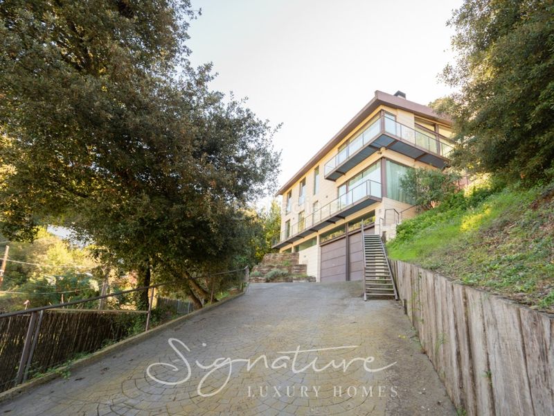 Foto b1c666a0-3401-49d6-a969-19b9f44c75f4. Casa amb aparcament a Vallvidrera - Tibidabo - Les Planes Barcelona