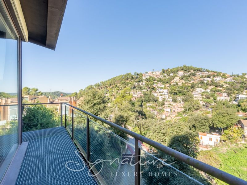 Foto d4c8d107-7e18-4197-aa81-d145a148dbd4. Casa amb aparcament a Vallvidrera - Tibidabo - Les Planes Barcelona