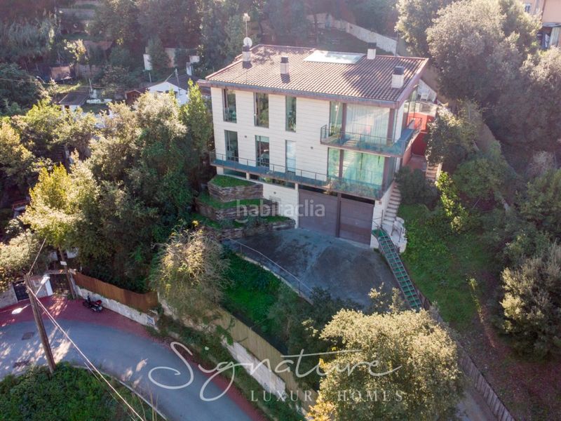 Foto d71f4414-a76d-475f-9a1b-174895361614. Casa amb aparcament a Vallvidrera - Tibidabo - Les Planes Barcelona