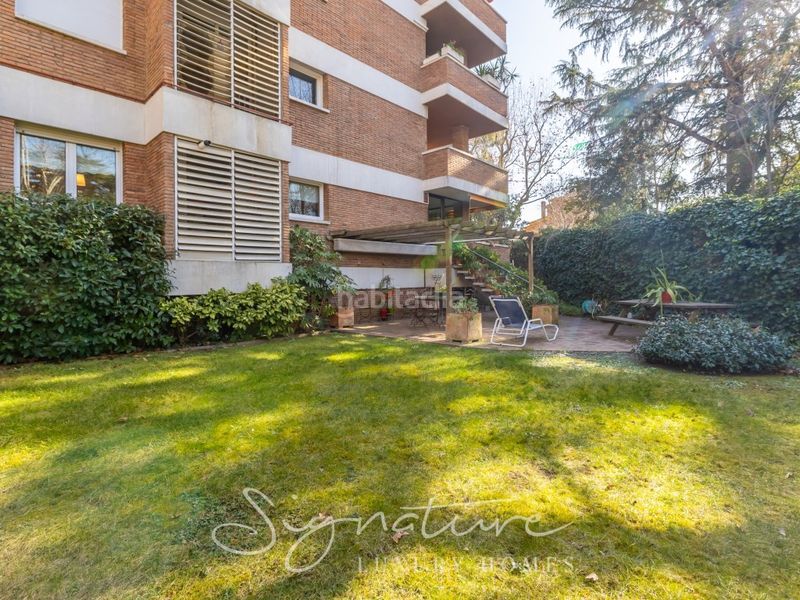 Foto 586bcb21-d1be-4f32-91a2-0628c39af503. Lloguer planta baixa amb aparcament piscina a Eixample Sant Cugat del Vallès