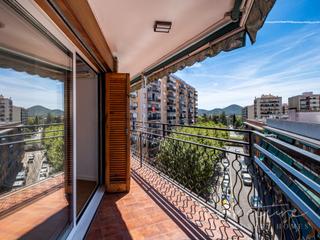 Apartament a Calle monturiol s/n. Piso muy luminoso recién reformado y con grandes posibilidades e