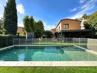 Maison à Golf-Can Trabal. Exclusiva villa de lujo con piscina y jardín privado en el golf