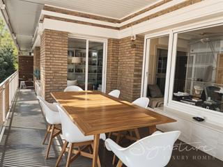 Lloguer Pis a Carrer de les escoles pies s/n. Exclusivo piso de cinco habitaciones reformado con grandes dimen