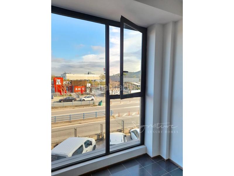 Foto 4fd5b773-7a80-4d3e-9a7d-9b1be4047c01. Rent business premise in avenida corts catalanes 2 in Sant Cugat del Vallès