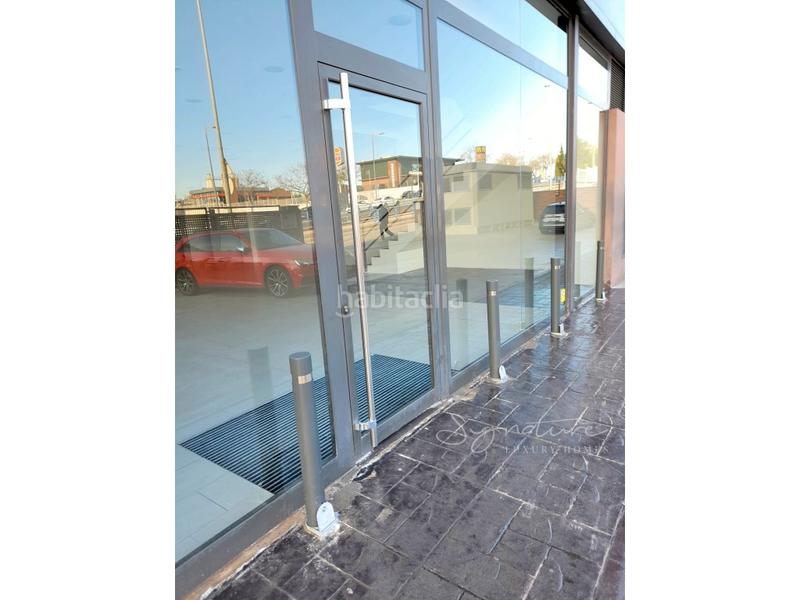 Foto cee1f5c6-85cf-426b-9301-72351d5935c4. Rent business premise in avenida corts catalanes 2 in Sant Cugat del Vallès